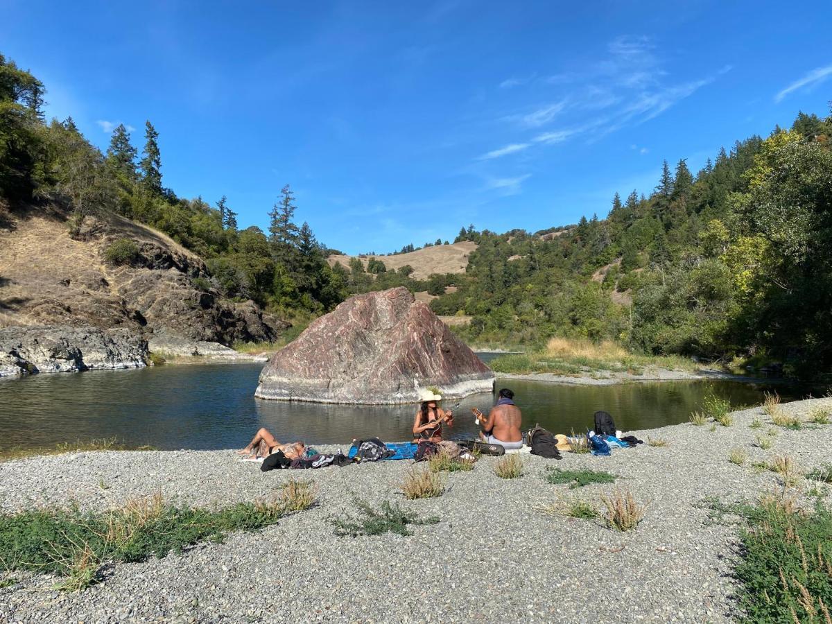 加伯维尔 Glamping In The Redwoods With A Hot Tub!酒店 外观 照片