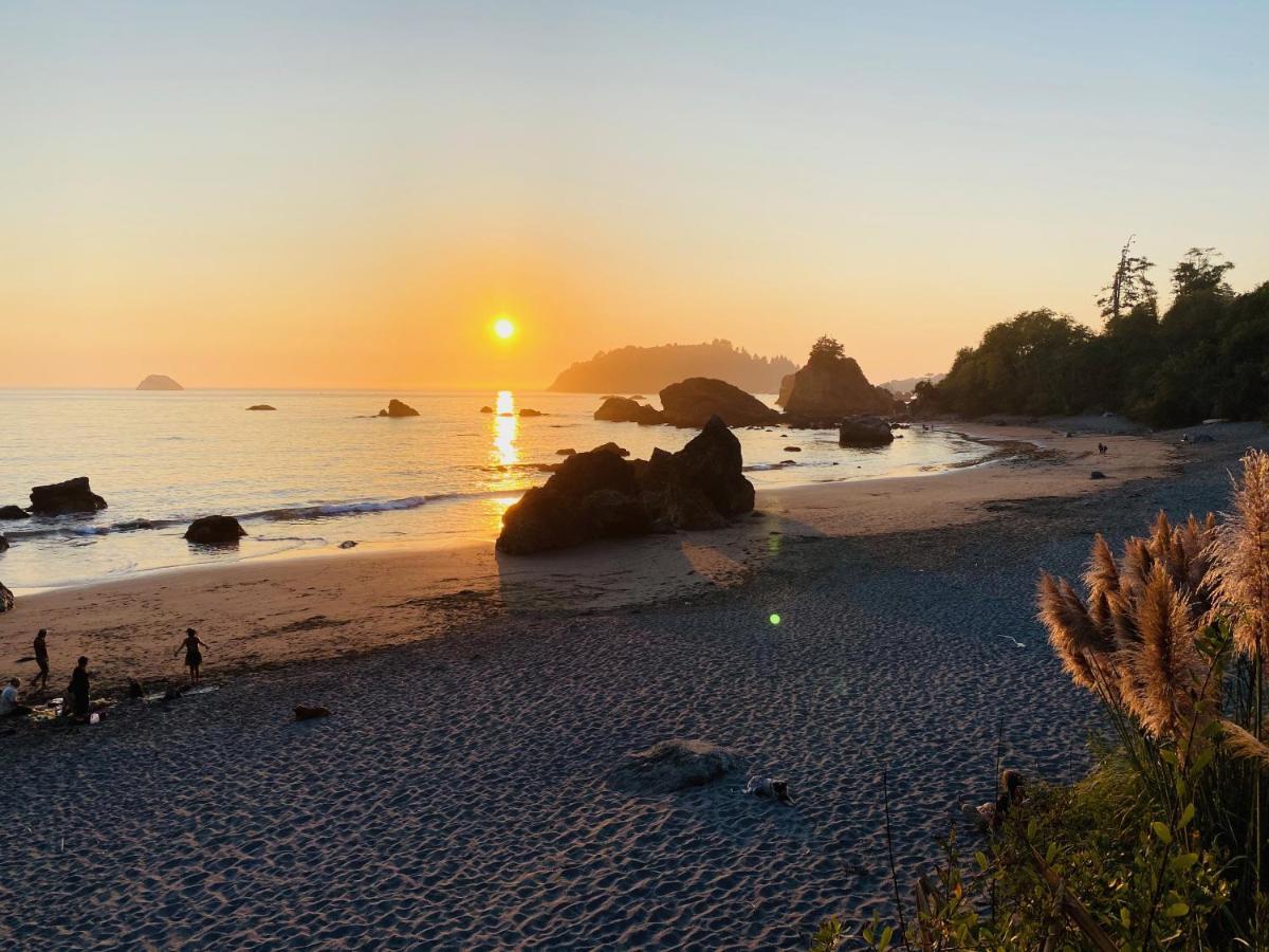 加伯维尔 Glamping In The Redwoods With A Hot Tub!酒店 外观 照片